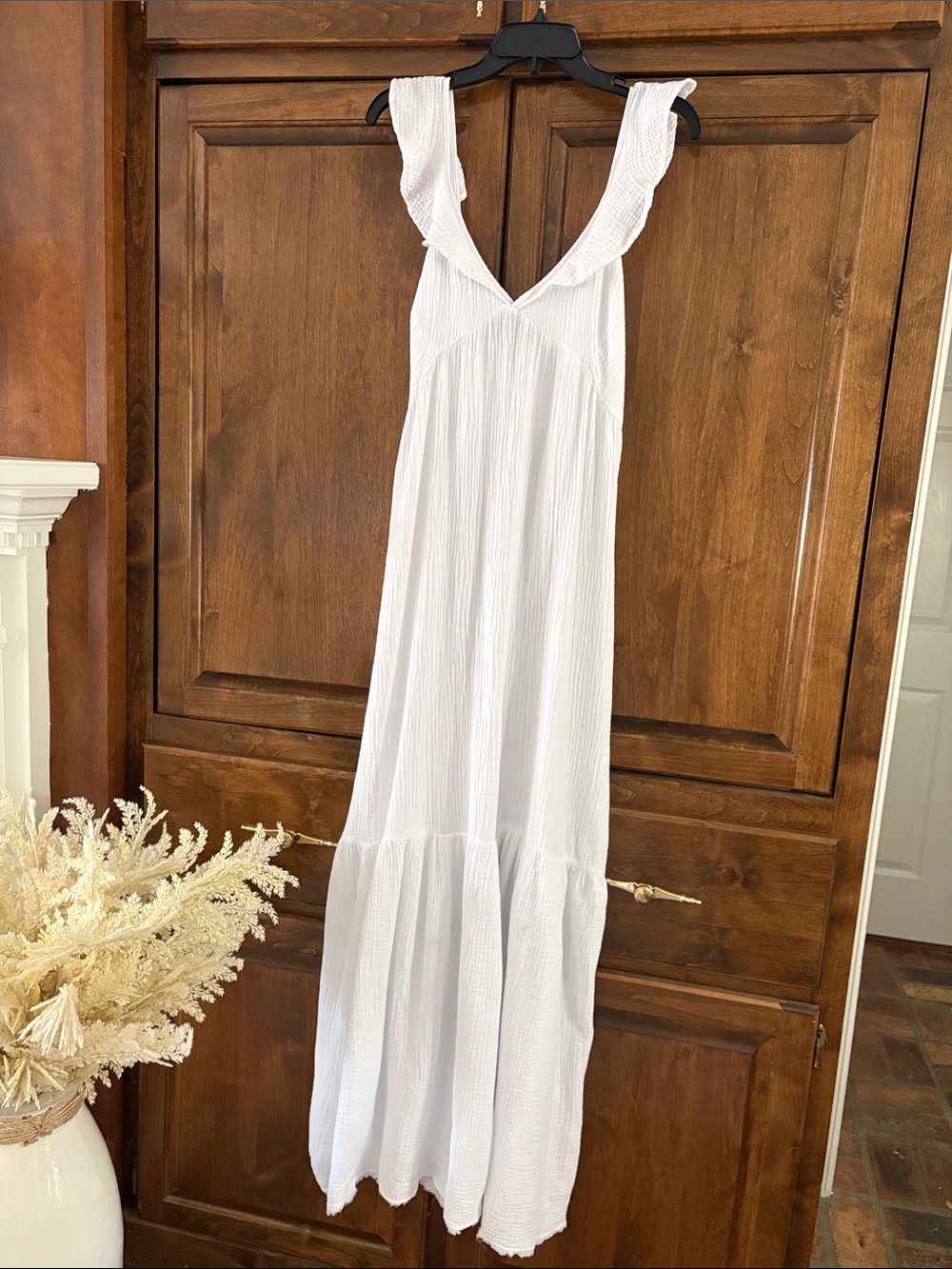 New LAmade White Maxi Dress with Ruffle Straps XS/S